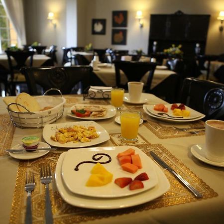 Victoria'S Park Hotel Armenia  Bagian luar foto