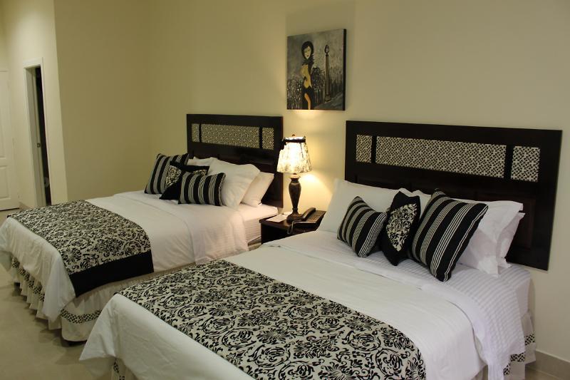 Victoria'S Park Hotel Armenia  Bagian luar foto