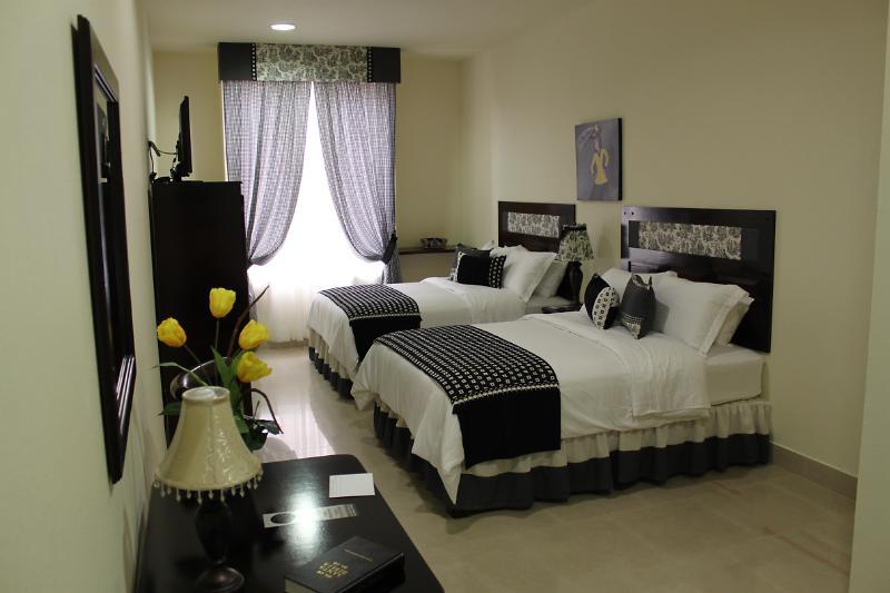 Victoria'S Park Hotel Armenia  Bagian luar foto