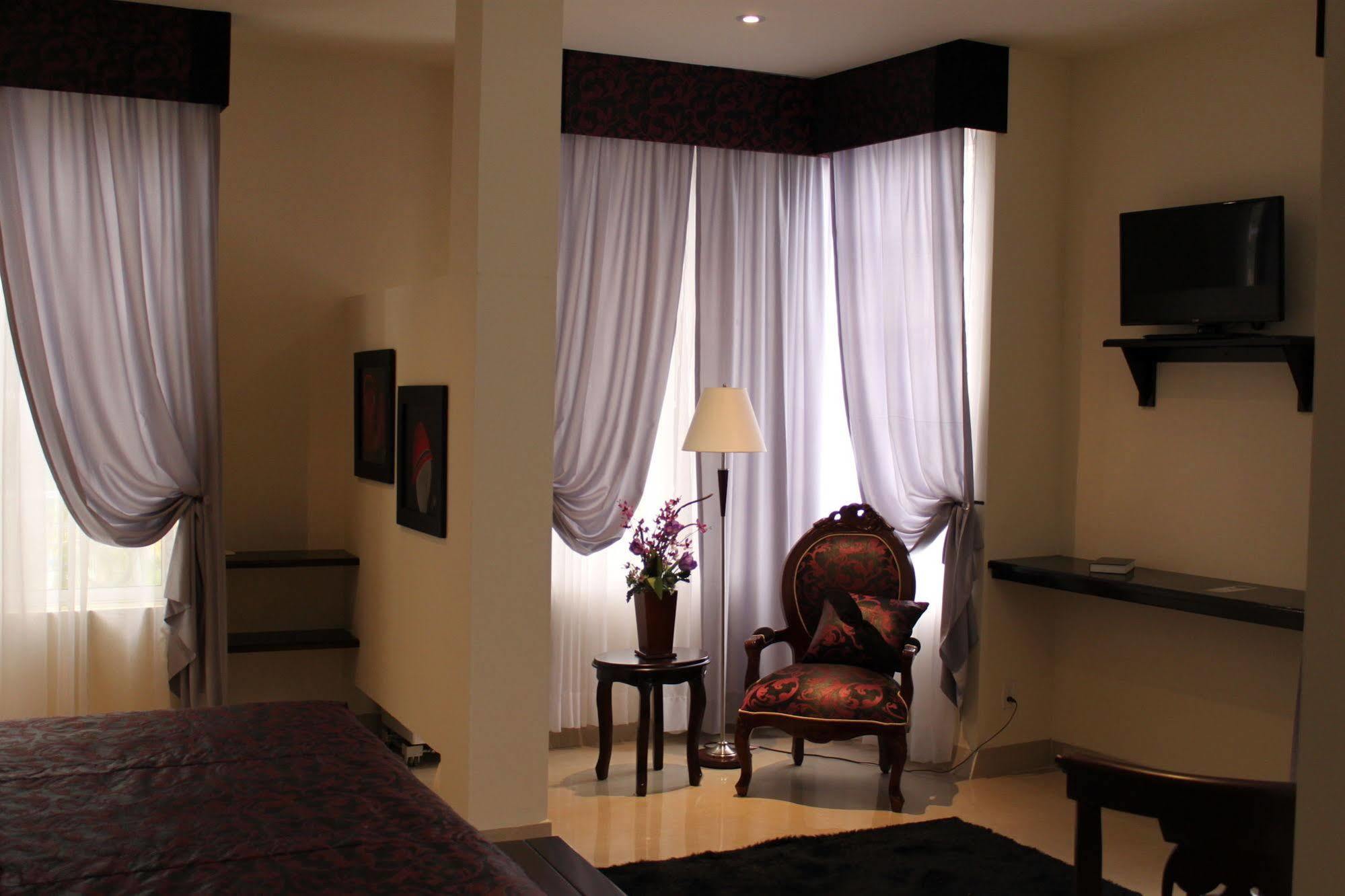 Victoria'S Park Hotel Armenia  Bagian luar foto