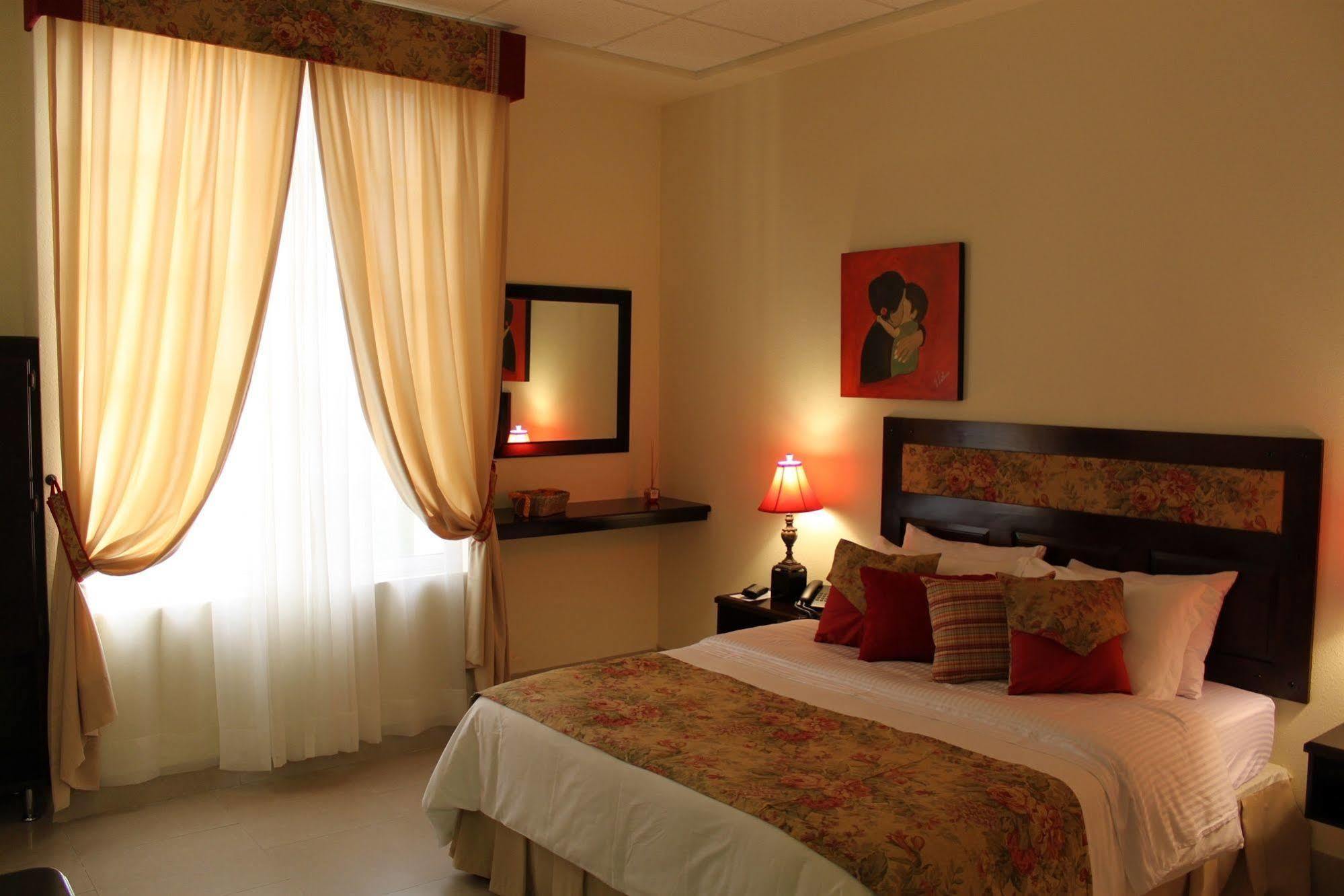 Victoria'S Park Hotel Armenia  Bagian luar foto