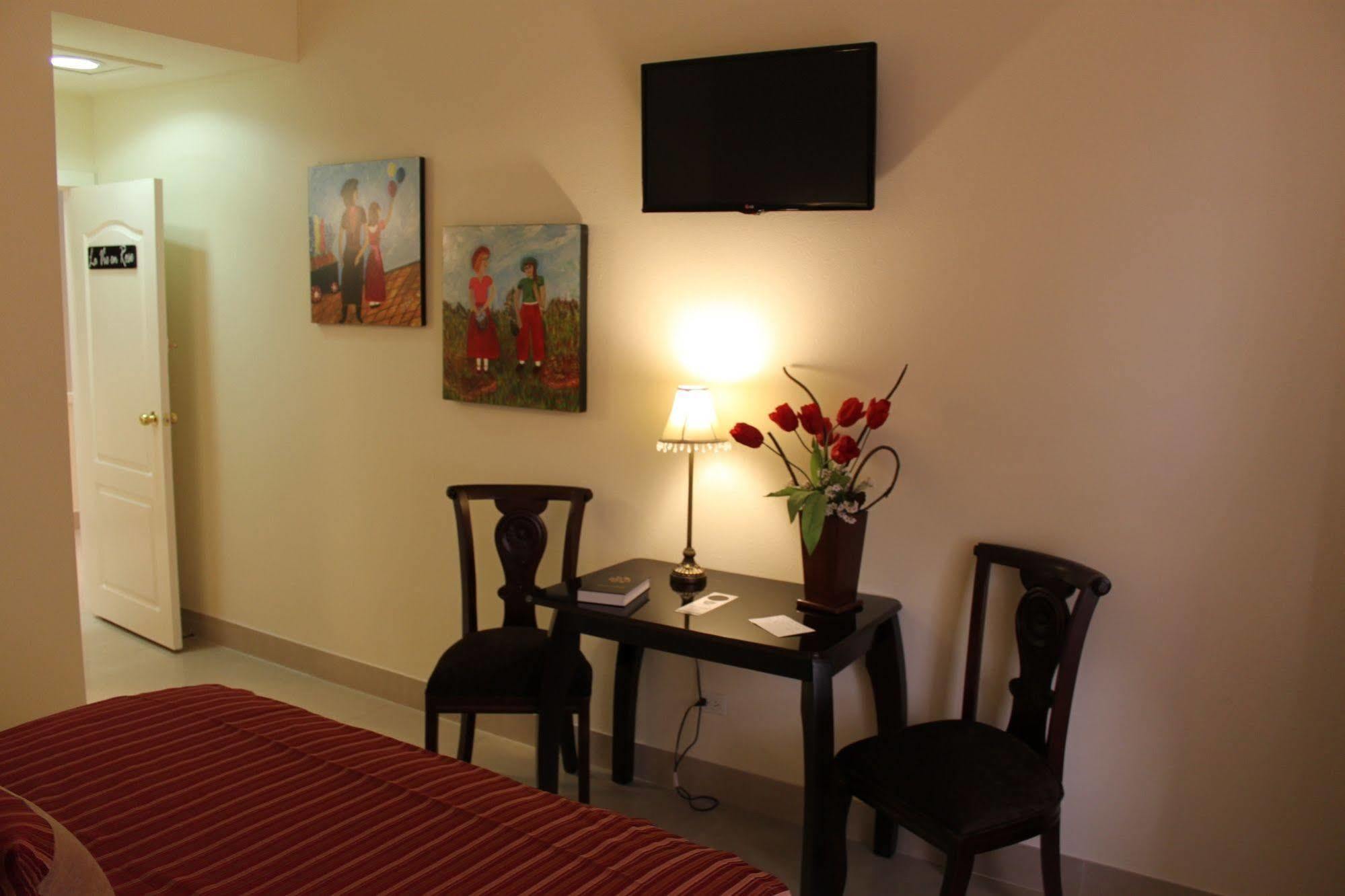 Victoria'S Park Hotel Armenia  Bagian luar foto