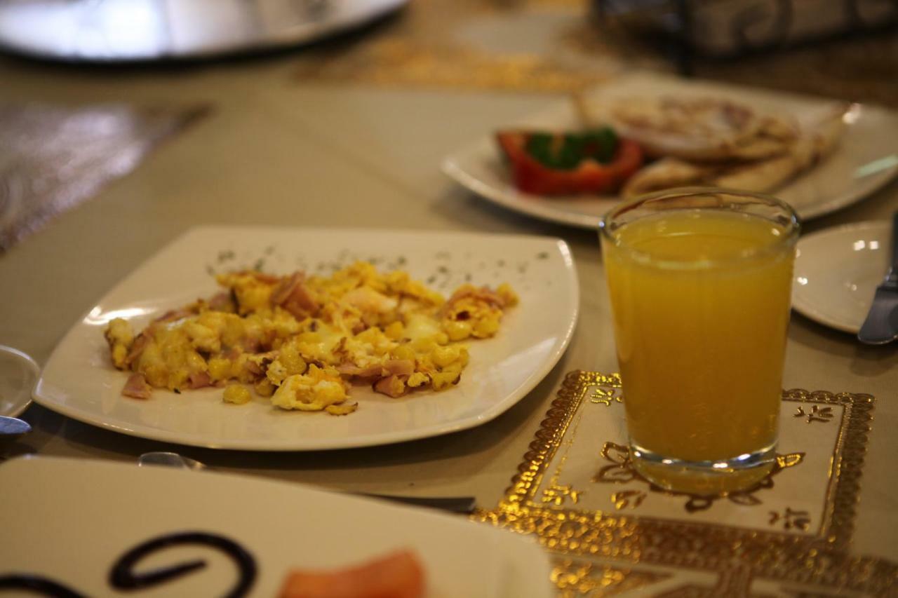 Victoria'S Park Hotel Armenia  Bagian luar foto