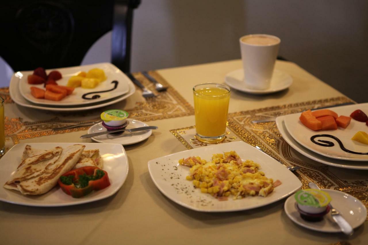 Victoria'S Park Hotel Armenia  Bagian luar foto